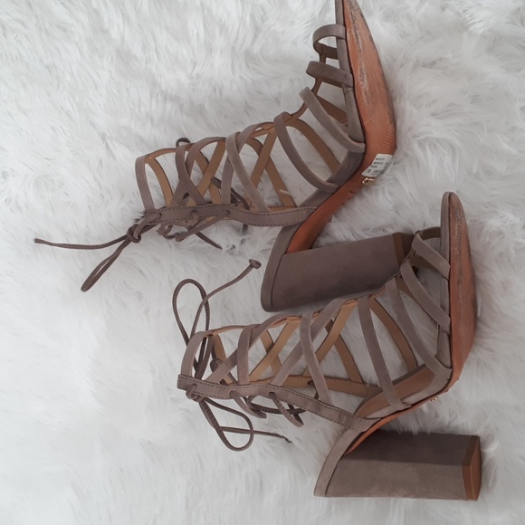 Schultz shoes - Picture 5 of 7